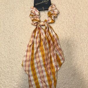 Universal Thread Yellow and Pink Bow Scrunchie